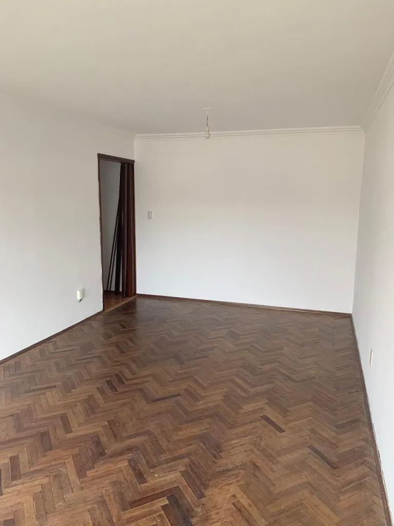 Se Alquila Apartamento De 3 Dormitorios, Al Frente, Sobre Avenida Italia A Pocos Metros De Bvar. José Batlle Y Ordoñez, Ubicado En La Blanqueada / Parque Batlle, Próximo A Buceo! · Foto 5
