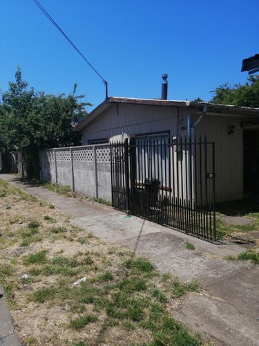 Casa Comuna De Lautaro/manuel Rodriguez