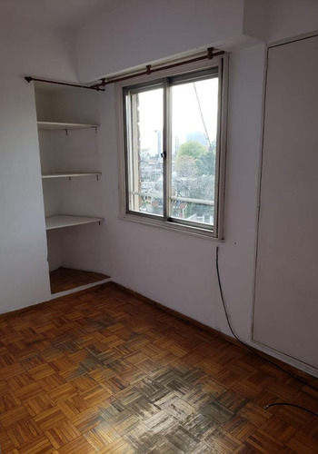 Imagen 15 de 21 de 4 Amb. Villa Luro, Av. Juan B. Justo 7800. Lateral Muy Lumin