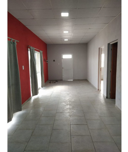 Imagen 13 de 25 de Galpón Y Casa Con Pileta. Excelente Oportunidad!!!!