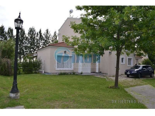 Barrio Cerrado Complejo Villa Nueva - San Andrés - Casa Venta Usd 280.000
