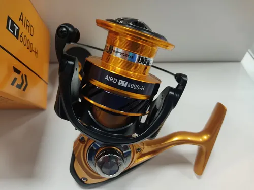 daiwa aird lt spinning reel 6000-h Legalis 6000D H, with Front Brake, LEG17LT6000DH : Sports & Outdoors The spinning reels weight was reduced by 2 ounces in the 2000 model and a hefty 5 ounces in the 4000 model Carrete DAIWA Aird LT 6000