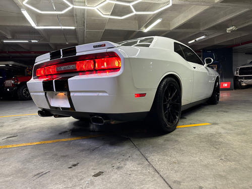 Dodge Challenger 6.4 Srt8 V8 At