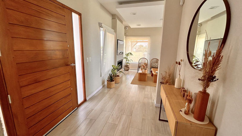 Casa En Venta - 3 Dormitorios 2 Baños - 720mts2 - Pueblos Del Plata, Guillermo E. Hudson