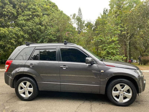 Imagem 3 de 11 de Suzuki Grand Vitara 2wd 4x2 2.0 Manual - 2012
