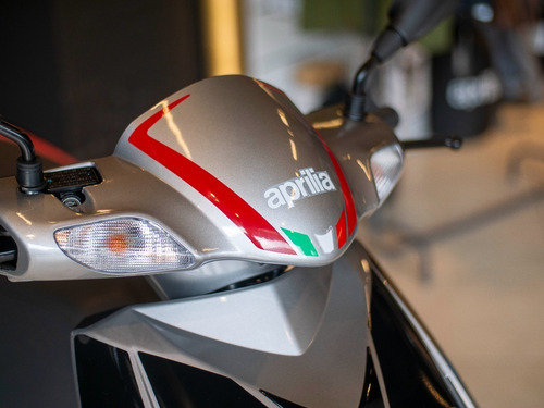 Imagen 24 de 24 de Scooter Aprilia Sr 160 Gris - Financiamiento En Cuotas