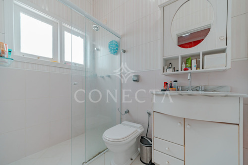 Imagem 14 de 18 de Casa À Venda Em Alphaville 11 | 390m² | 4 Dormitórios Sendo 2 Suítes | 4 Vagas | Quintal Amplo - Cncl1248