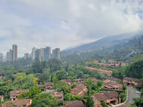 Apartamento En Arriendo Los Balsos 743-7381