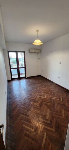 Departamento Venta En Barrio Sur De 3 Dormitorios Con Coc