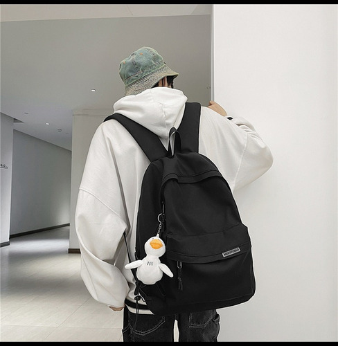 Mochila de grande capacidade com chaveiro para estudantes, moda, cor preta, design de tecido liso