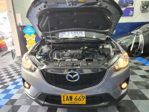 Mazda CX-5 2.0 Touring 4X4