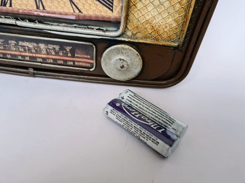 Imagem 4 de 5 de Relógio Mesa Analógico Rádio Retro Antiguidade Rustico