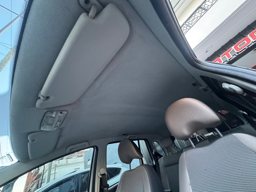 Volkswagen Suran 1.6 Trendline 11b