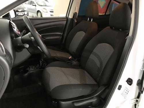 Nissan Versa 1.0 12v Flex 4p Manual