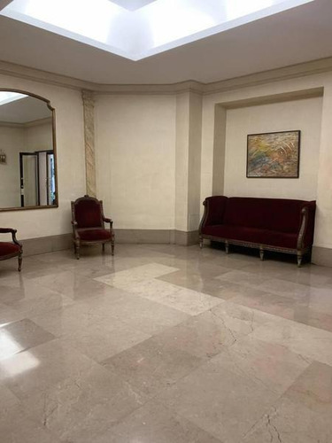 Oficina En Venta En Recoleta