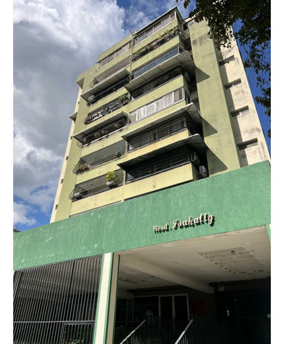 Penthouse En El Centro Resd Isakatty Edo Aragua