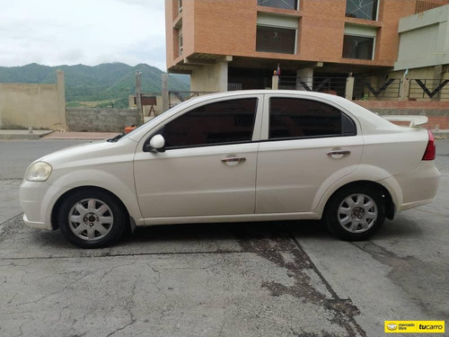 Imagen 4 de 9 de Chevrolet Aveo Lt Automatico
