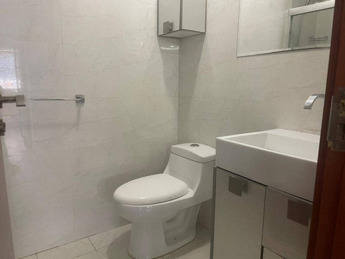 Imagen 6 de 9 de Apartamento En Venta En El Parral Cód 140163