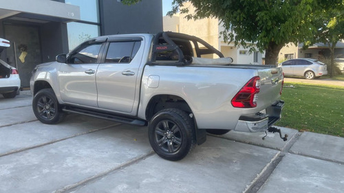 Toyota Hilux Pick-up 2.8 Cd Srv 204cv 4x2 At