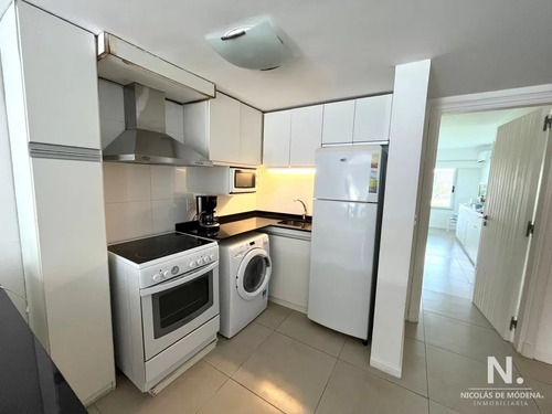 En Venta, Apartamento Ideal De 2 Dormitorios En Suite En La Barra