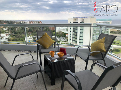 Apartamento En Brava, A Pocos Metros Del Mar.