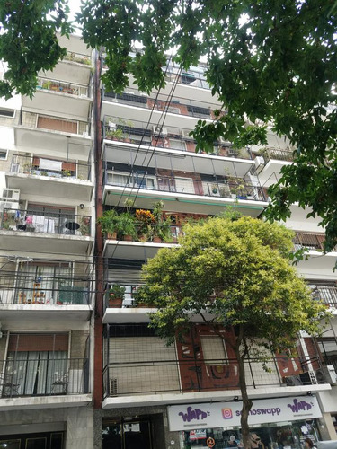 4 Ambientes Con Dependencia Y Balcon Al Frente - Guemes 3400