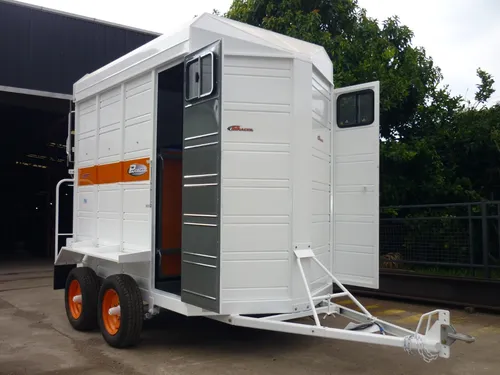 Acoplado Trailer Cerrado Full 2 Caballos Batan Piso Goma