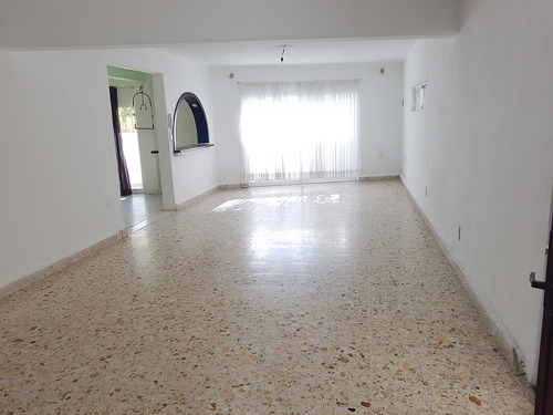 Imagen 3 de 23 de Casa En Magdalena Contreras 4 Rec 2 Baños Cajón
