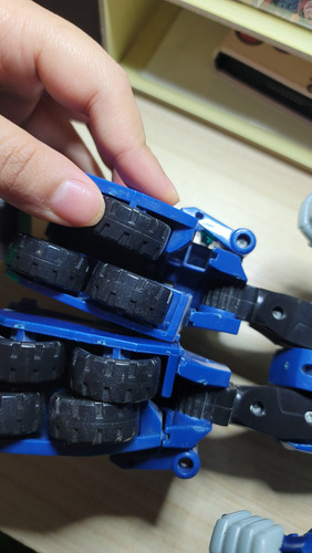 Figura Ultra Magnus Transformers Animated 25cm (Usado)