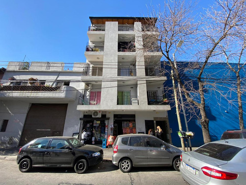 Departamento De Dos Ambientes En Venta En Avellaneda