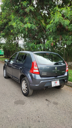 Renault Sandero 1.6 Dynamique 110 hp