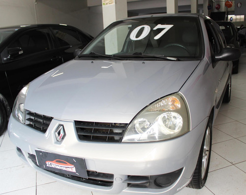 Renault Clio Hatch. Authentique 1.0 16v