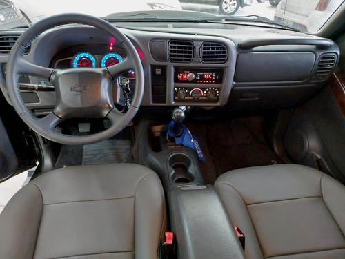 Chevrolet S-10 2.4 MPFI EXECUTIVE 4X2 CD 8V FLEX 4P MANUAL