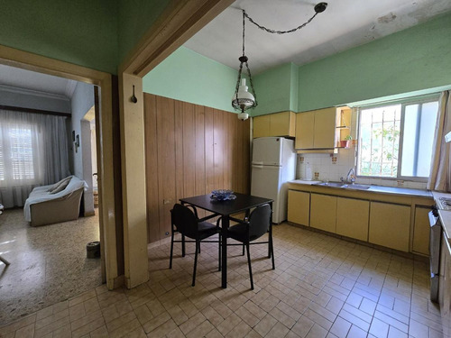 Casa 4 Ambientes En Venta En Temperley Jardín
