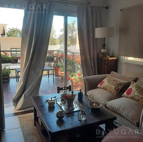 Venta - Departamento En Condominio Las Mercedes / Pilar