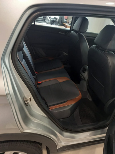 Imagen 6 de 15 de Volkswagen T-cross Comfortline 200tsi Bb