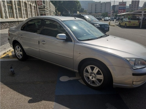 Ford Mondeo 2.0 Ghia 16v Gasolina 4p Automático