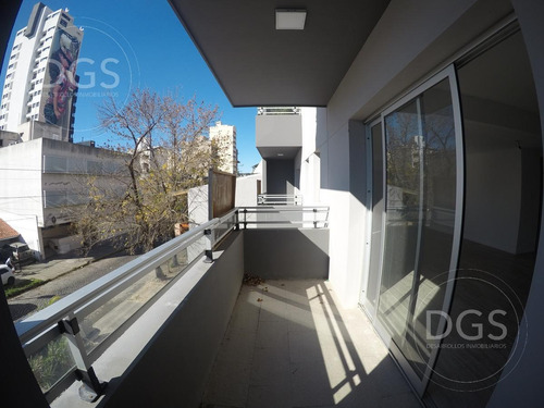 Imagen 3 de 30 de Oportunidad! Piso De 5 Ambientes De Categoría En Edificio Con Amenities En Pleno Centro De Banfield