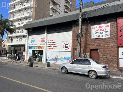 Venta Excelente Edificio Comercial En Centro De Pilar - Zonificacion Uca