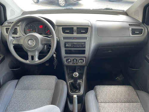 Imagem 15 de 15 de Volkswagen Fox 1.0 Mi 8v Flex 4p Manual