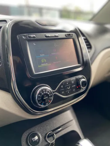 Renault Captur 2.0 Intens Automática