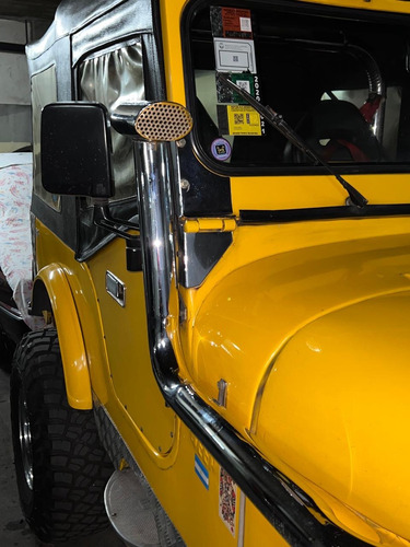 Jeep Ika Corto