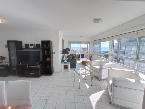 Apartamento Con Hermosa Vista En Península - Ref: 5425