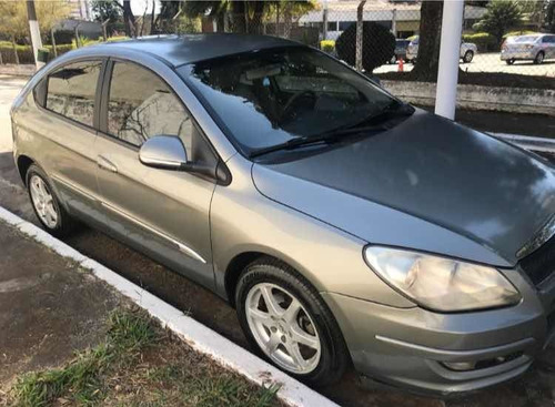Imagem 2 de 15 de Chery Cielo 2012 1.6 4p