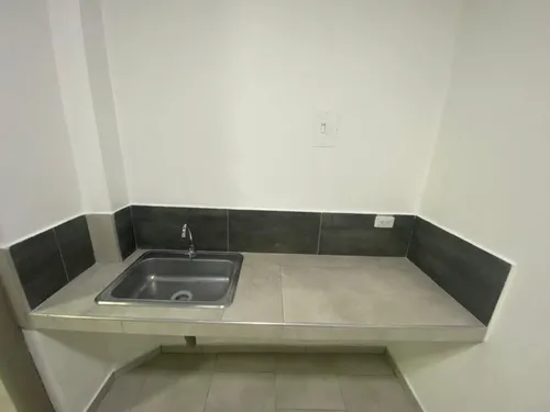 Local En Arriendo En San Bosco. Cod A11503