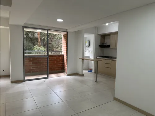 Venta De Apartamento En Itagui Con Vista A La Reserva