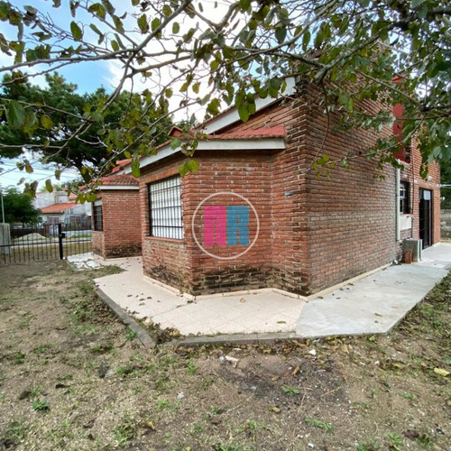 Casa En San Bernardo - Permuta Vehicular - Inmobiliaria Norma Recalde Vende - Garay 1235