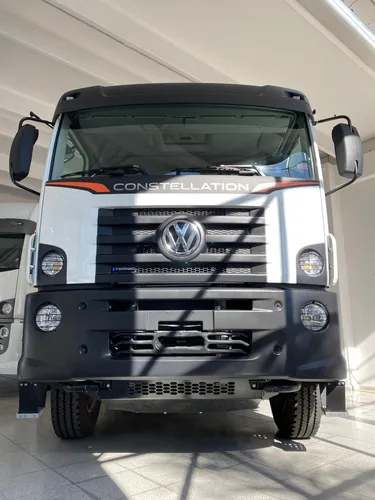 Volkswagen Constellation 33.460 6x4