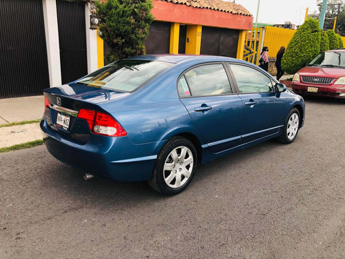 Imagen 7 de 15 de Honda Civic 2010 D Lx Sedan 5vel Mt