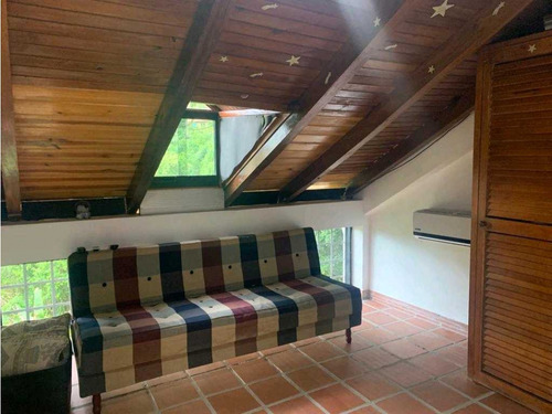 Colinas De Lagunita Sur, Terreno Con 3 Casas